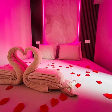 Intimate Escape - Seaside - Spa Bath - Wifi - Ac Nisa Exterior foto