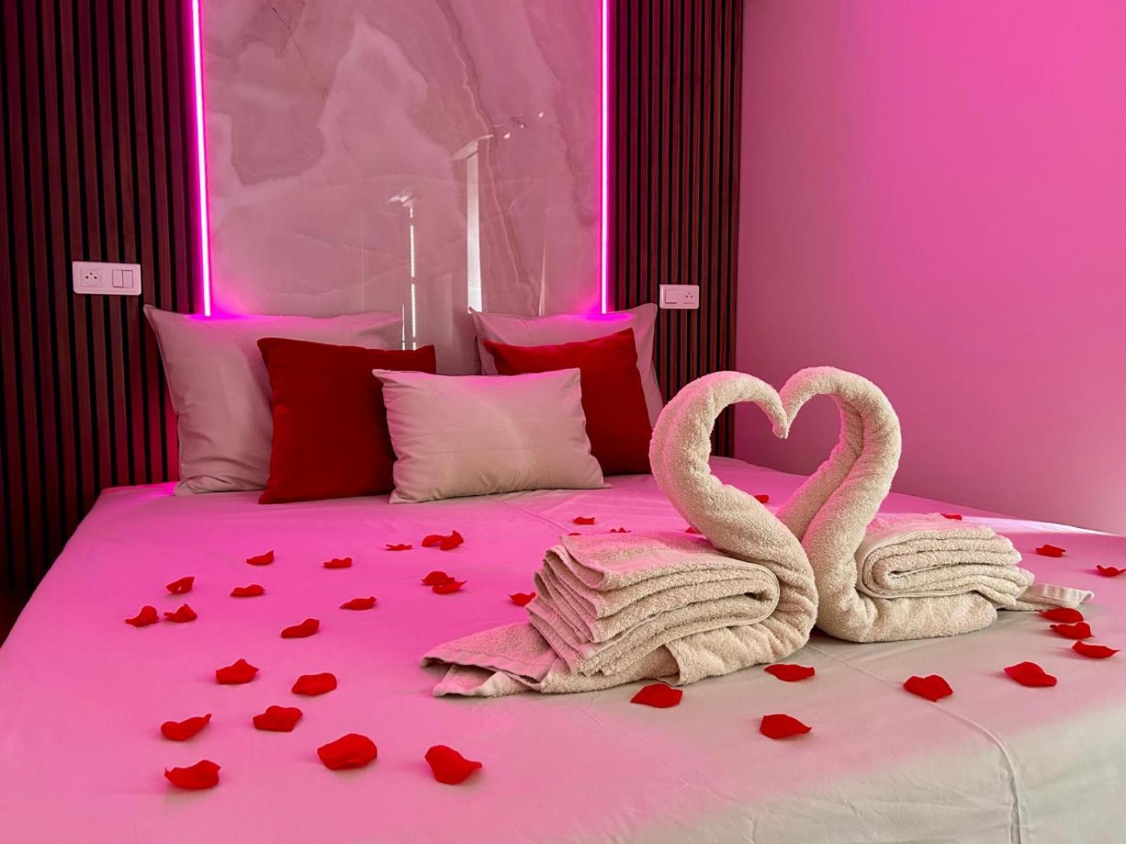 Intimate Escape - Seaside - Spa Bath - Wifi - Ac Nisa Exterior foto