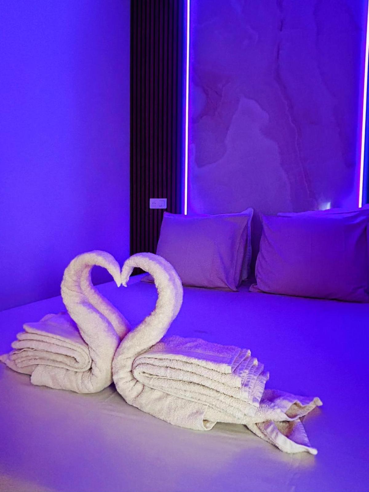 Intimate Escape - Seaside - Spa Bath - Wifi - Ac Nisa Exterior foto