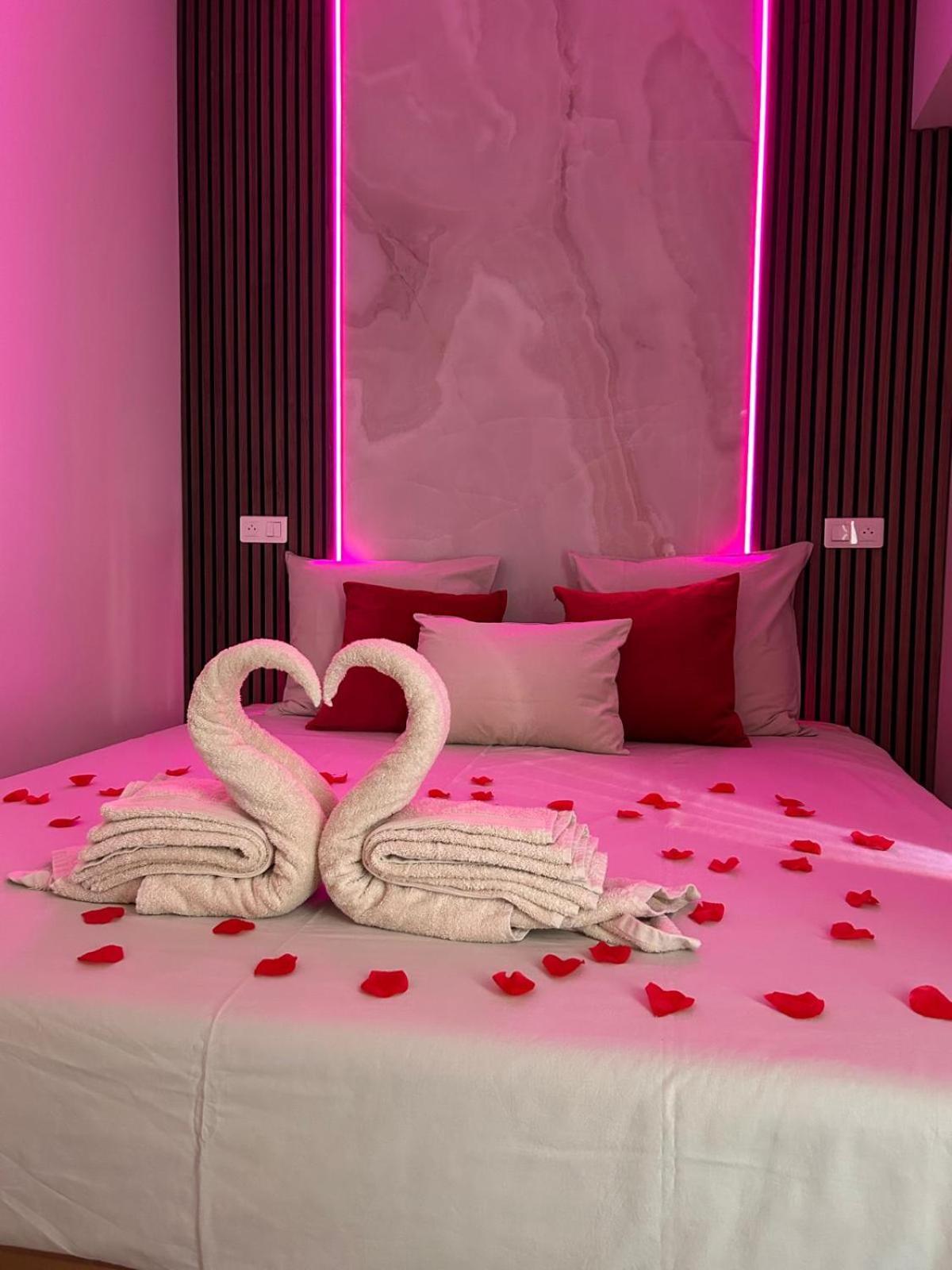 Intimate Escape - Seaside - Spa Bath - Wifi - Ac Nisa Exterior foto