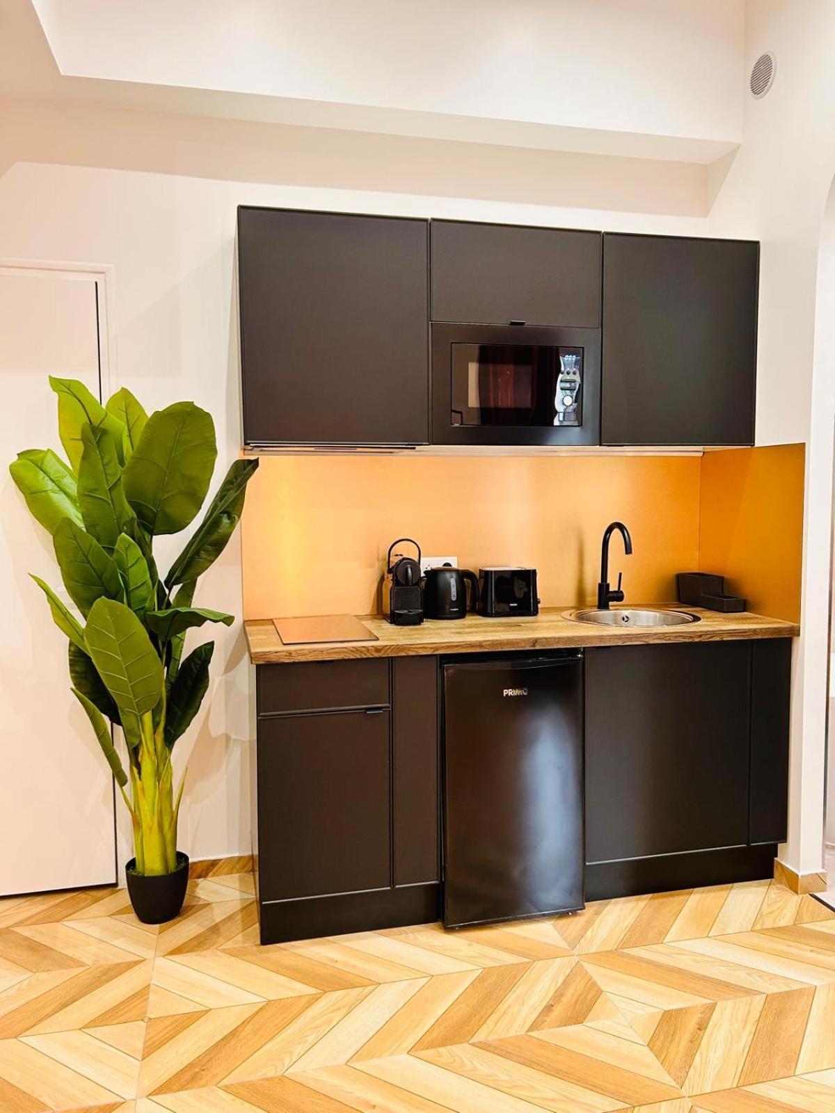 Intimate Escape - Seaside - Spa Bath - Wifi - Ac Nisa Exterior foto
